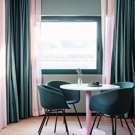 Numa Anjos Aparthotel Lisbona