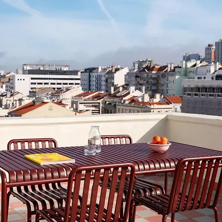 Numa Anjos Aparthotel