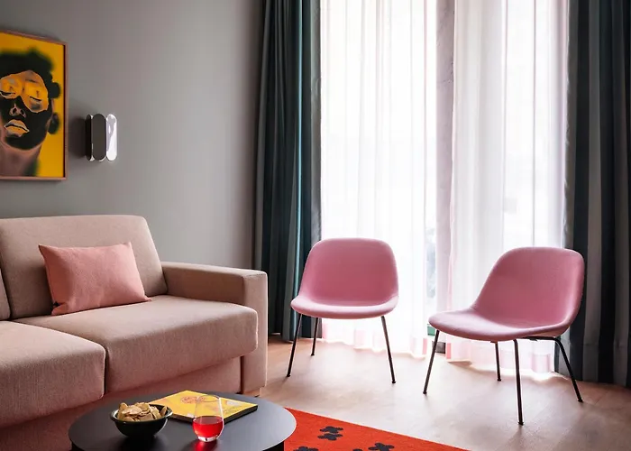 Aparthotel Numa Anjos