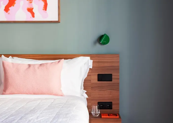 Numa Anjos Aparthotel Lisbona