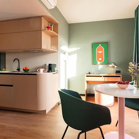 Numa Anjos リスボン